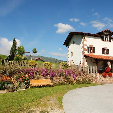 Casa Rural Gananea Zuaztoy de Azpilcueta Ngoại thất bức ảnh