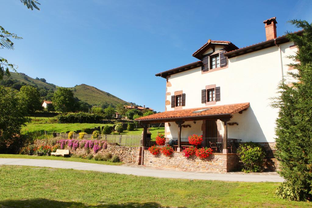 Casa Rural Gananea Zuaztoy de Azpilcueta Ngoại thất bức ảnh