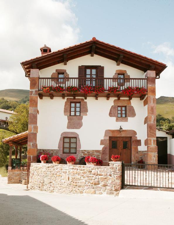 Casa Rural Gananea Zuaztoy de Azpilcueta Ngoại thất bức ảnh